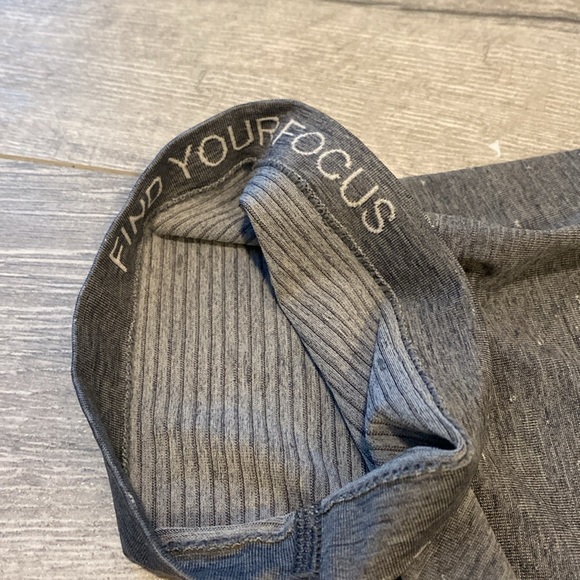 Lululemon T Shirt - Picture 3 of 5